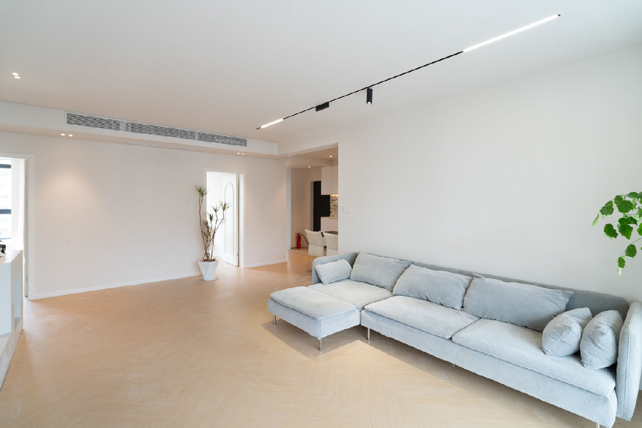 Similar property: Changde Mingyuan, 3 bedrooms, 150 sqm in Shanghai