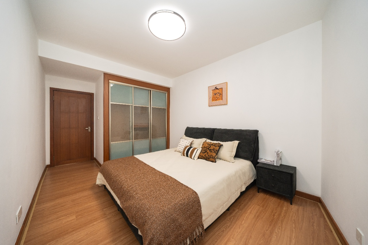 East Huaihai Apartment - Interior view 7, Shanghai rental property
