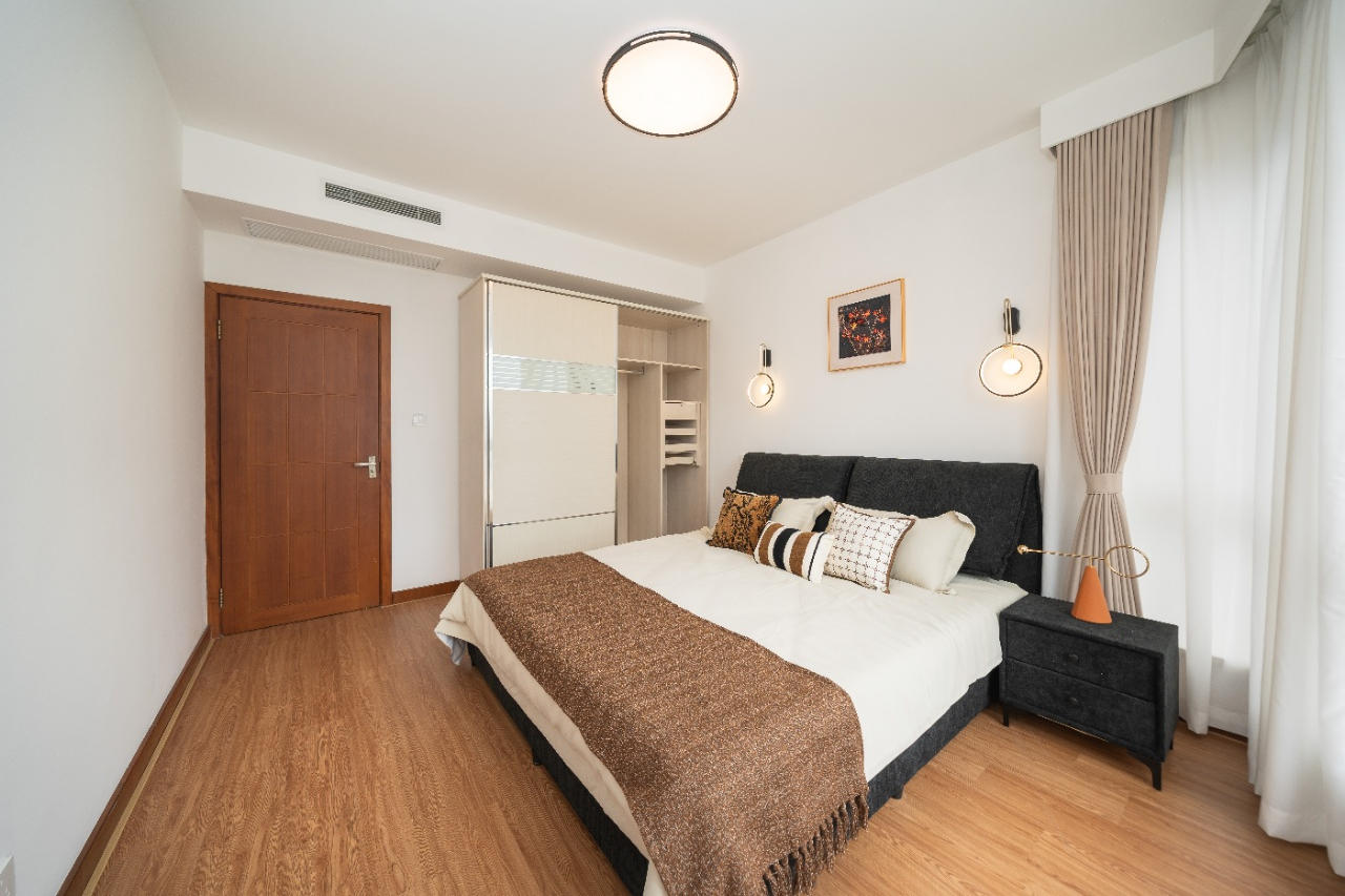 East Huaihai Apartment - Interior view 5, Shanghai rental property