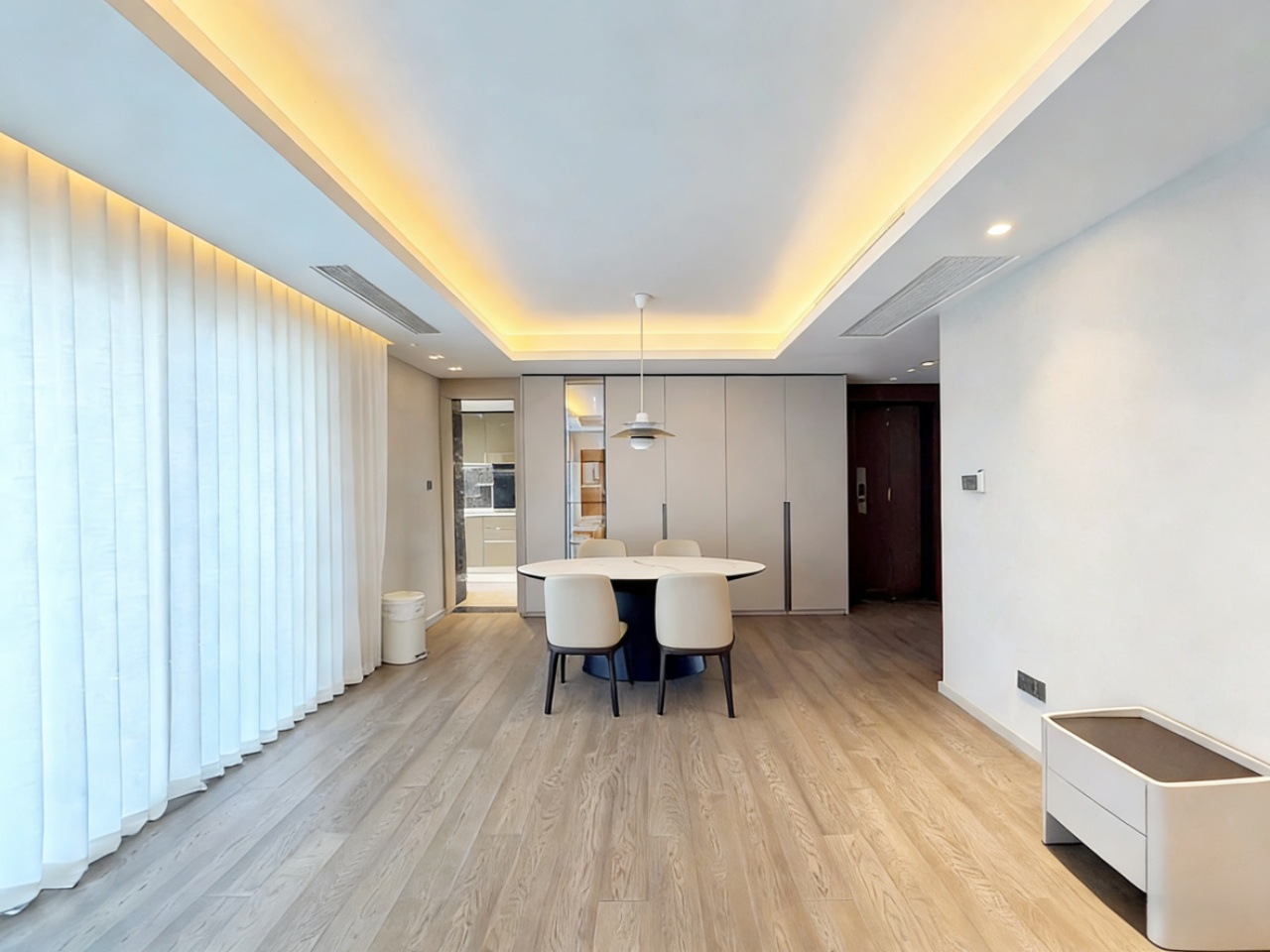 Same compound: Nove Mansion, 2 bedrooms in Shanghai