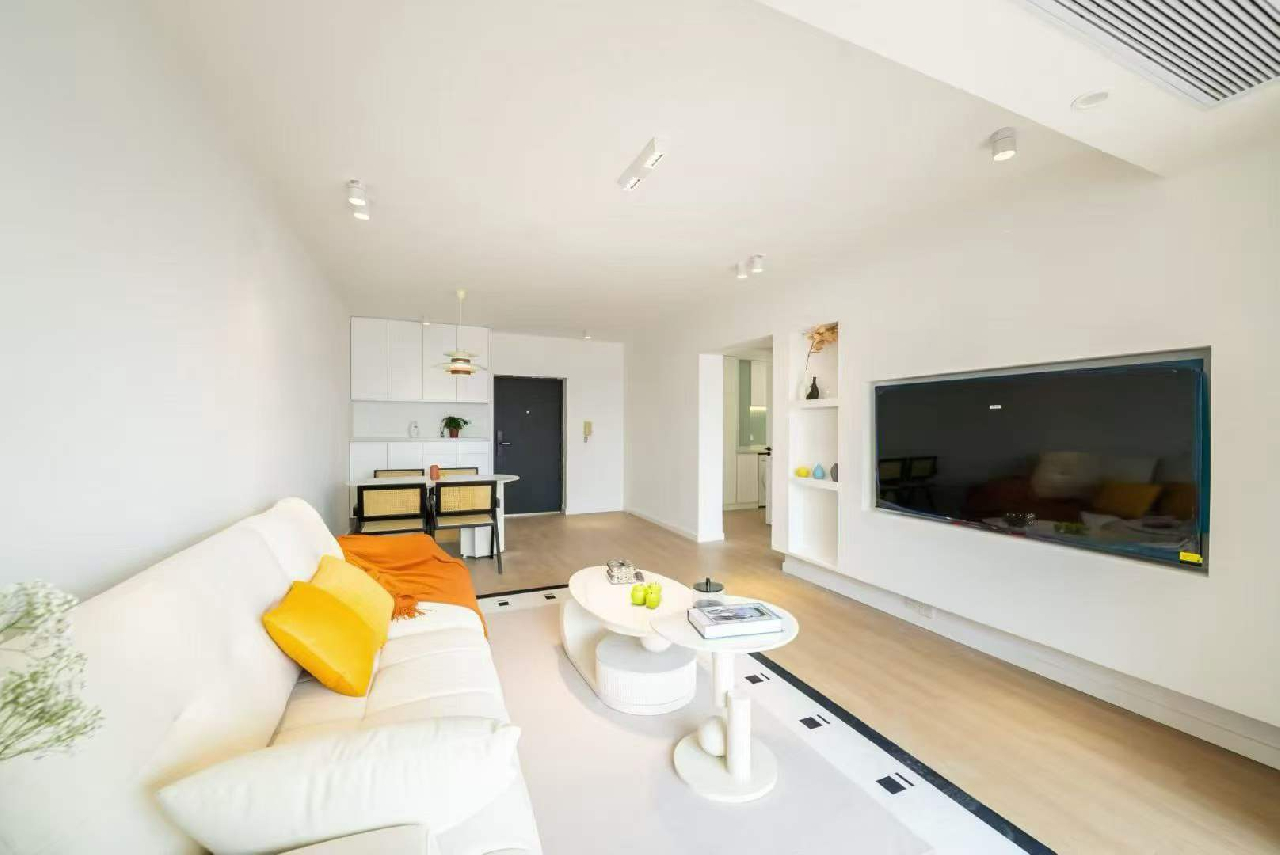 Similar property: Huzhong Garden, 1 bedrooms, 85 sqm in Shanghai