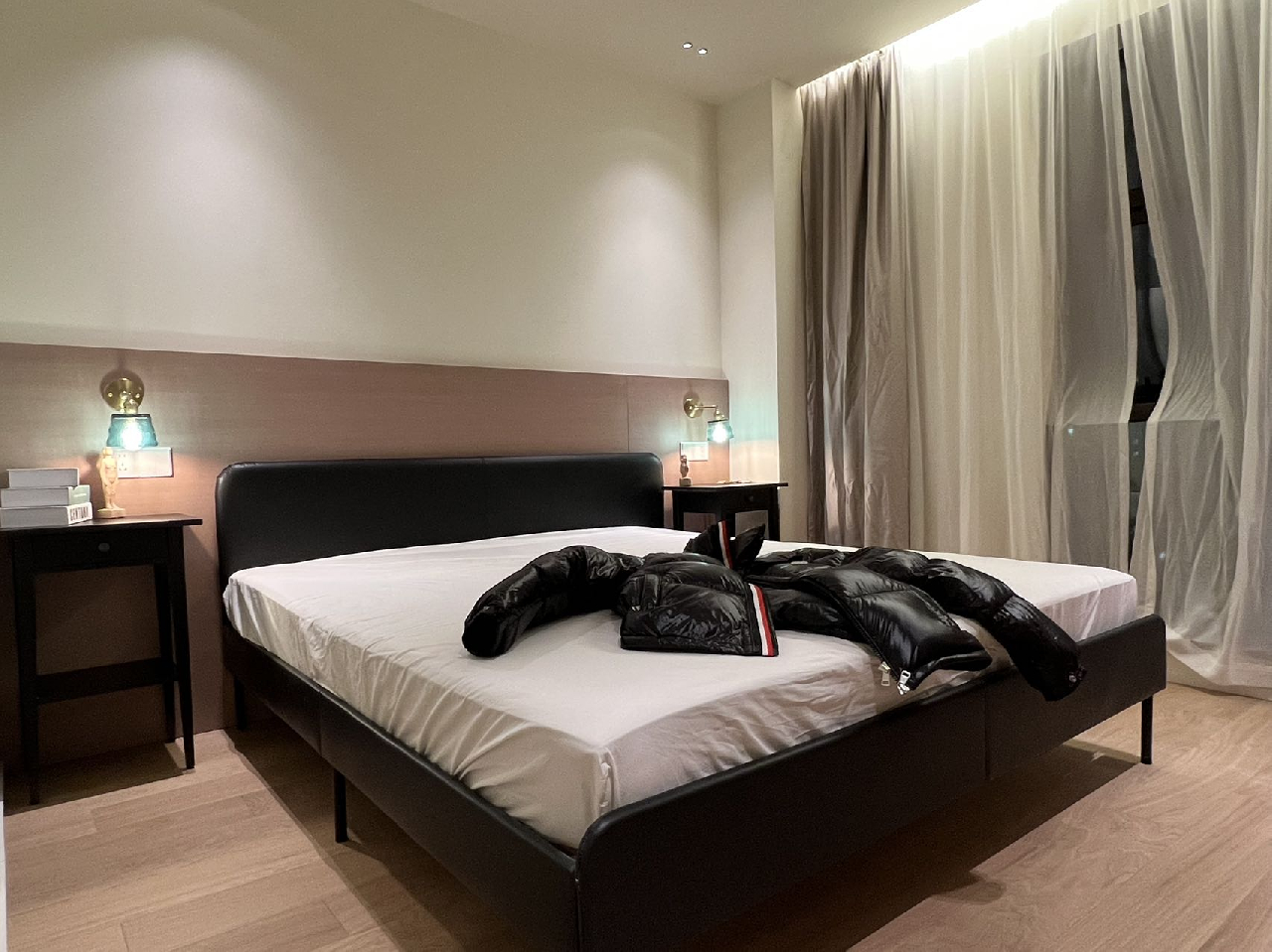 Same compound: Yinyi Mingyue Apartment, 2 bedrooms in Shanghai