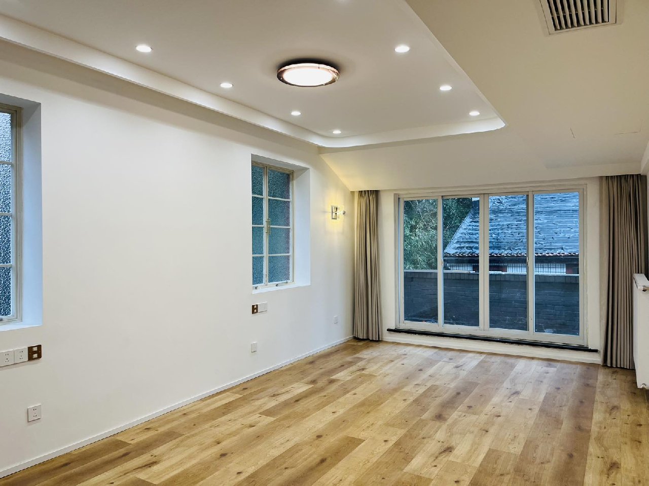 Lane 1-1000 North Shanxi Road Old House - Interior view 12, Shanghai rental property