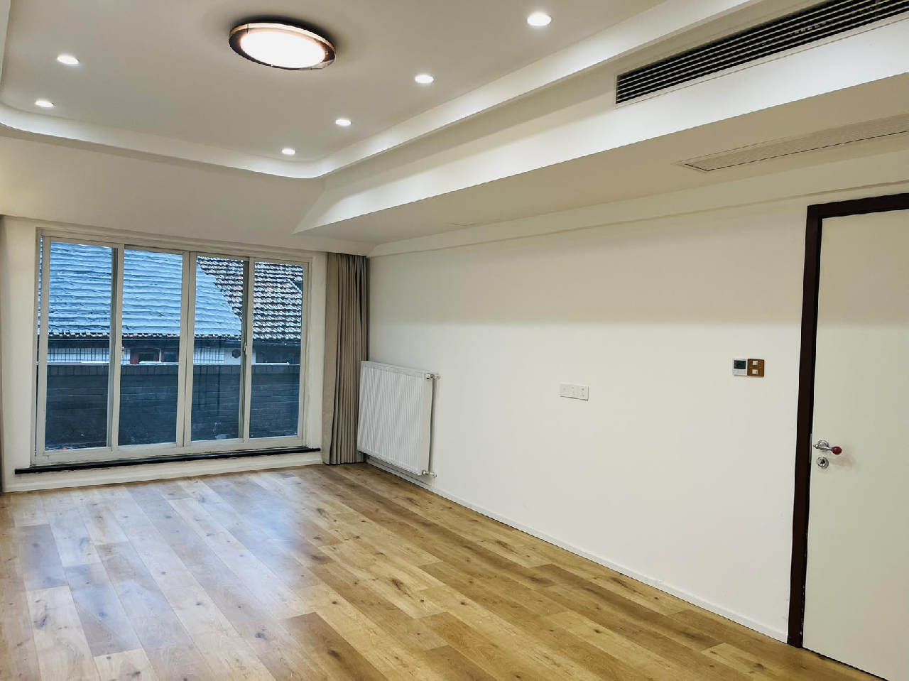 Lane 1-1000 North Shanxi Road Old House - Interior view 9, Shanghai rental property