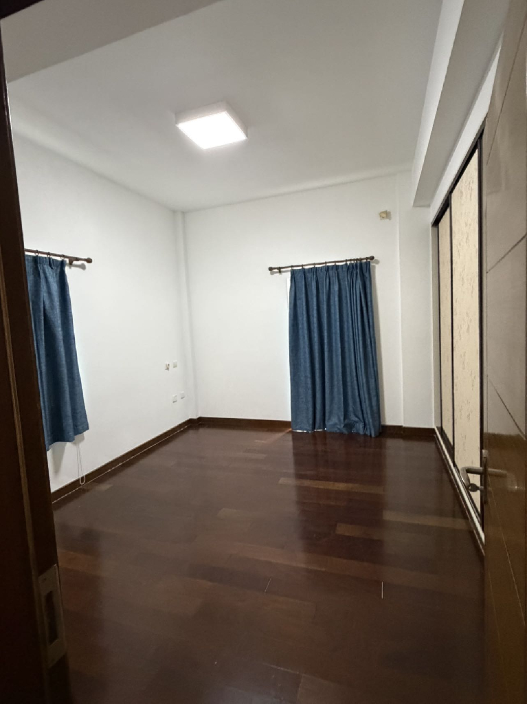 Golden Lough - Interior view 16, Suzhou rental property