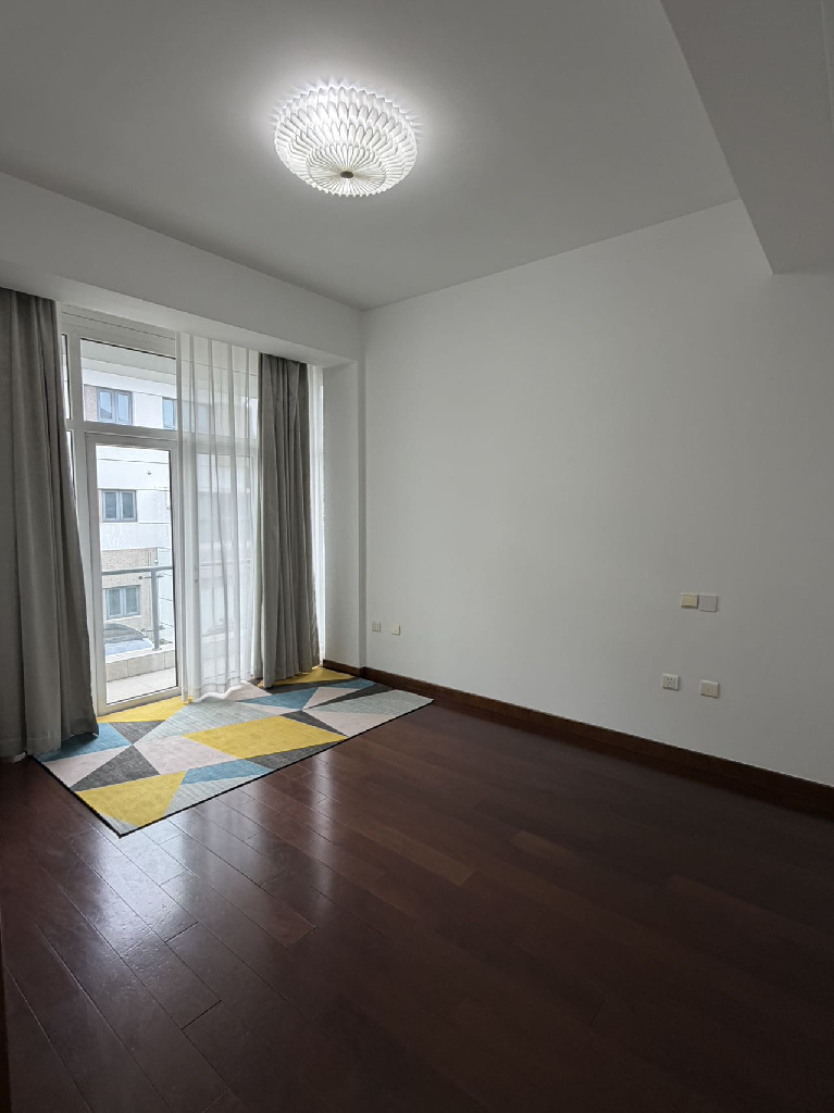 Golden Lough - Interior view 5, Suzhou rental property