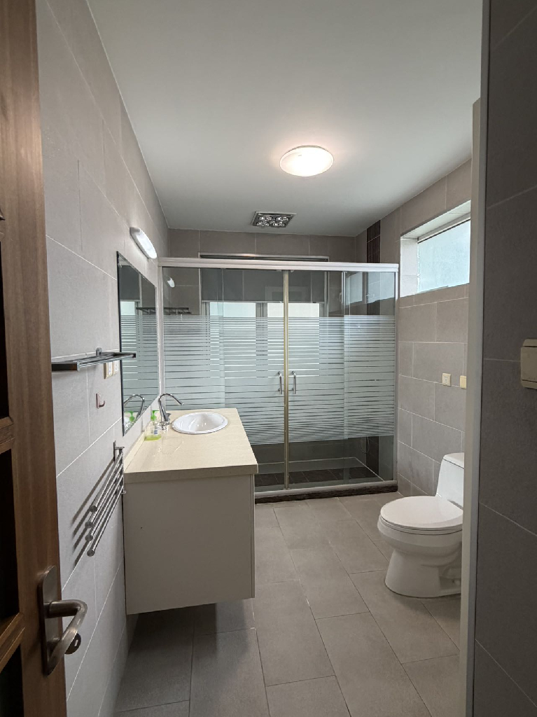 Golden Lough - Interior view 18, Suzhou rental property