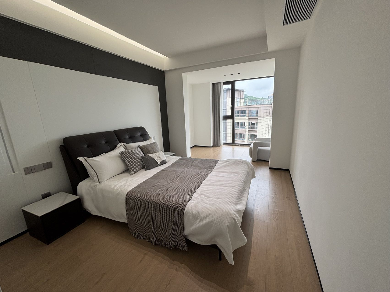 Castle Hill Luxury Home - Interior view 8, Guangzhou rental property