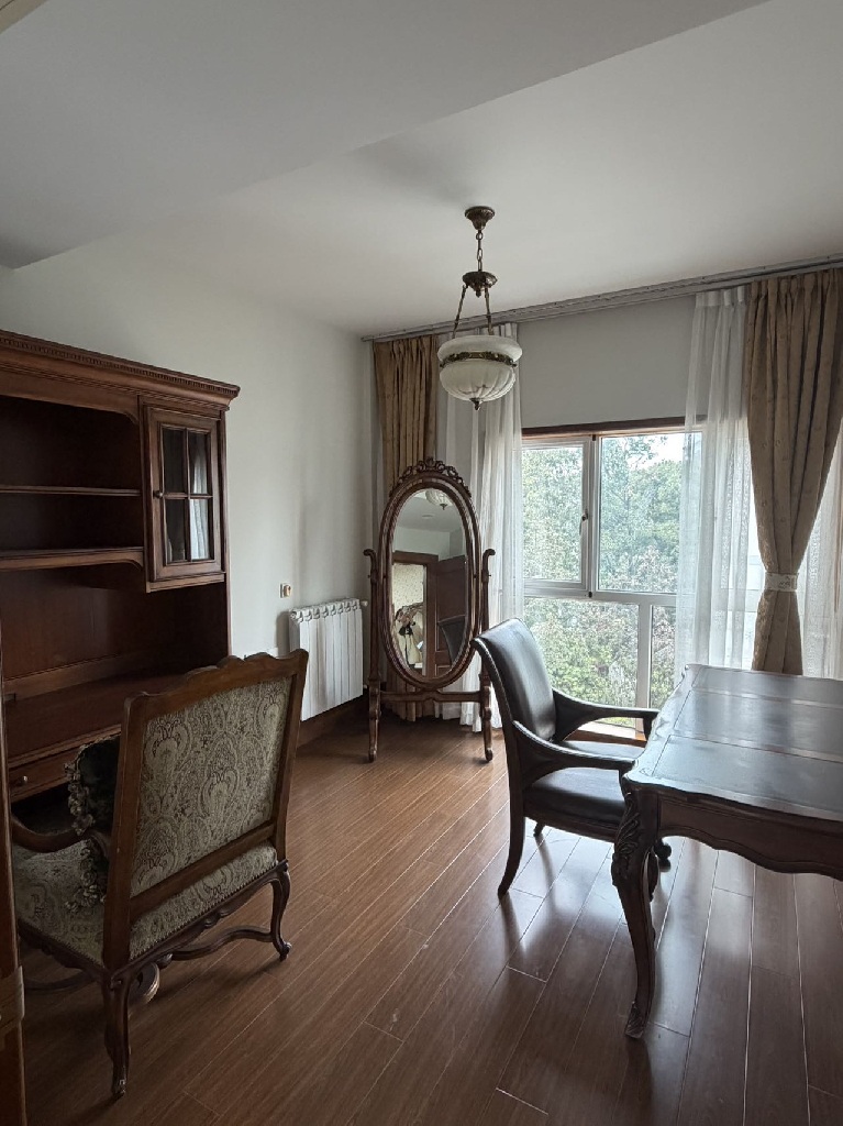 Golden Lough - Interior view 9, Suzhou rental property