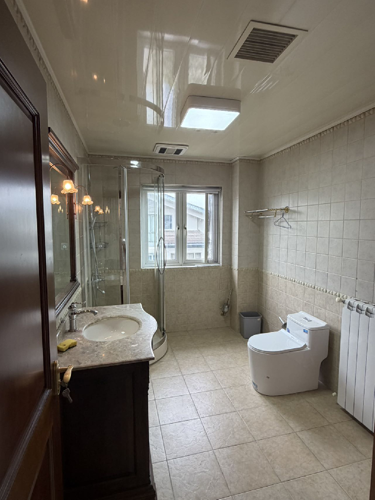 Golden Lough - Interior view 12, Suzhou rental property