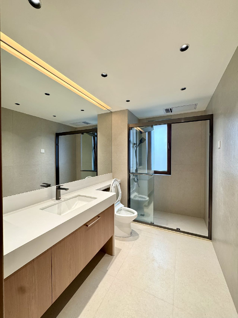 Gubei International Plaza - Interior view 8, Shanghai rental property