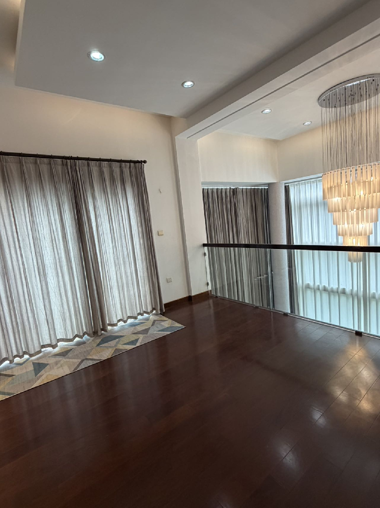 Golden Lough - Interior view 10, Suzhou rental property