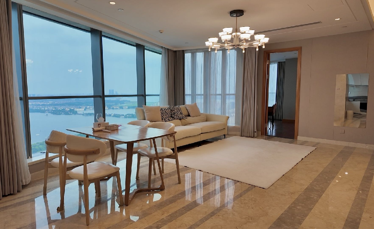 Similar property: Suzhou Center No. 9, 2 bedrooms, 178 sqm in Suzhou