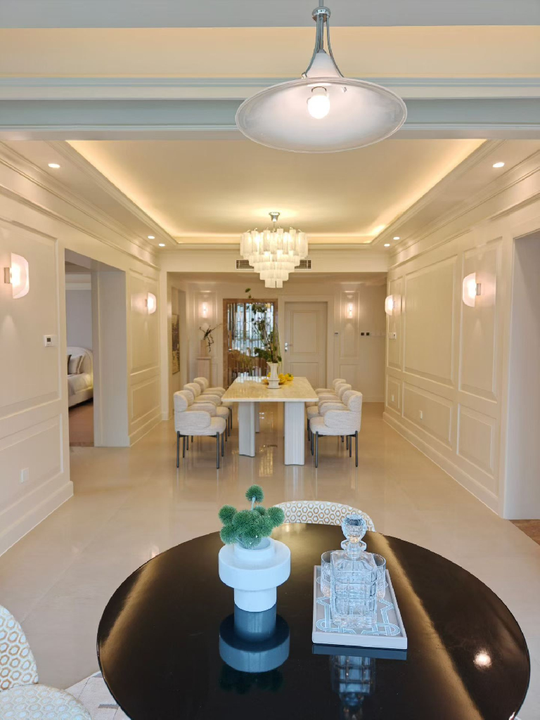 Similar property: Central Park, 4 bedrooms, 295 sqm in Shanghai