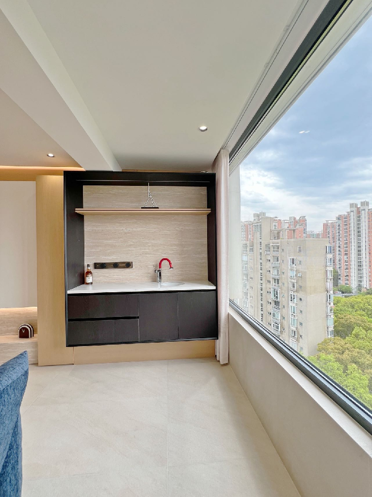 Similar property: Lian Yang Garden, 3 bedrooms, 130 sqm in Shanghai