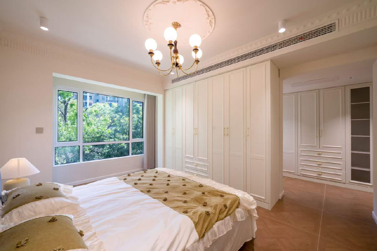 Same compound: Shui Qing Mu Hua, 4 bedrooms in Shanghai
