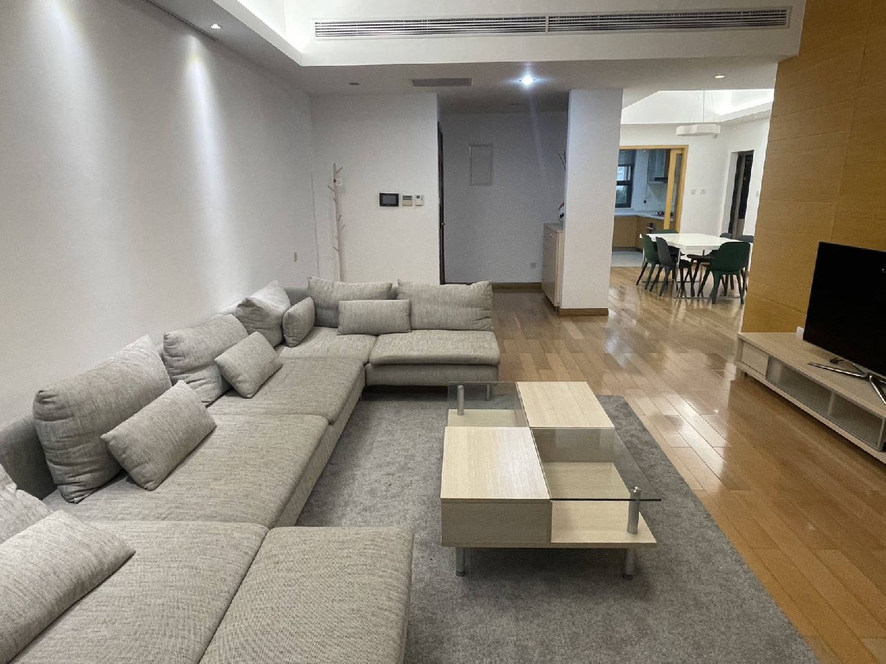Similar property: Marina Cove Garden, 4 bedrooms, 178 sqm in Suzhou