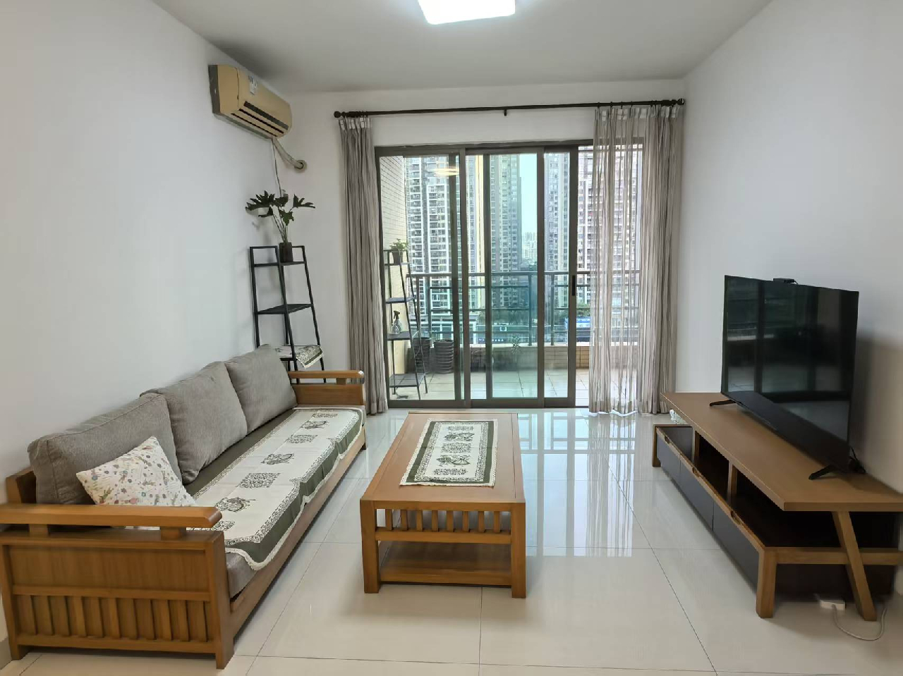 Similar property: Park Vista, 2 bedrooms, 89 sqm in Guangzhou