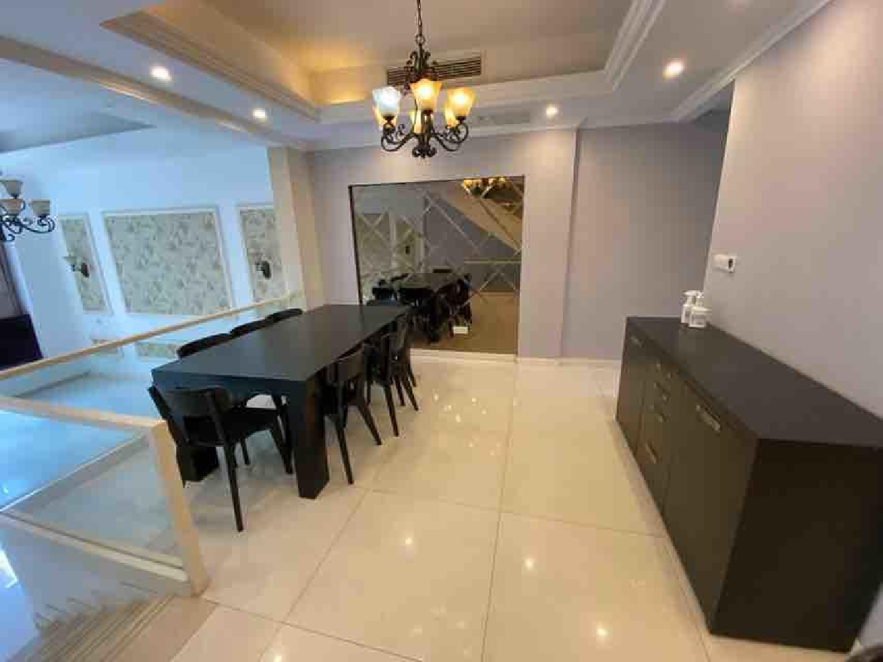 Royal Lakefront Mansion - Interior view 2, Suzhou rental property