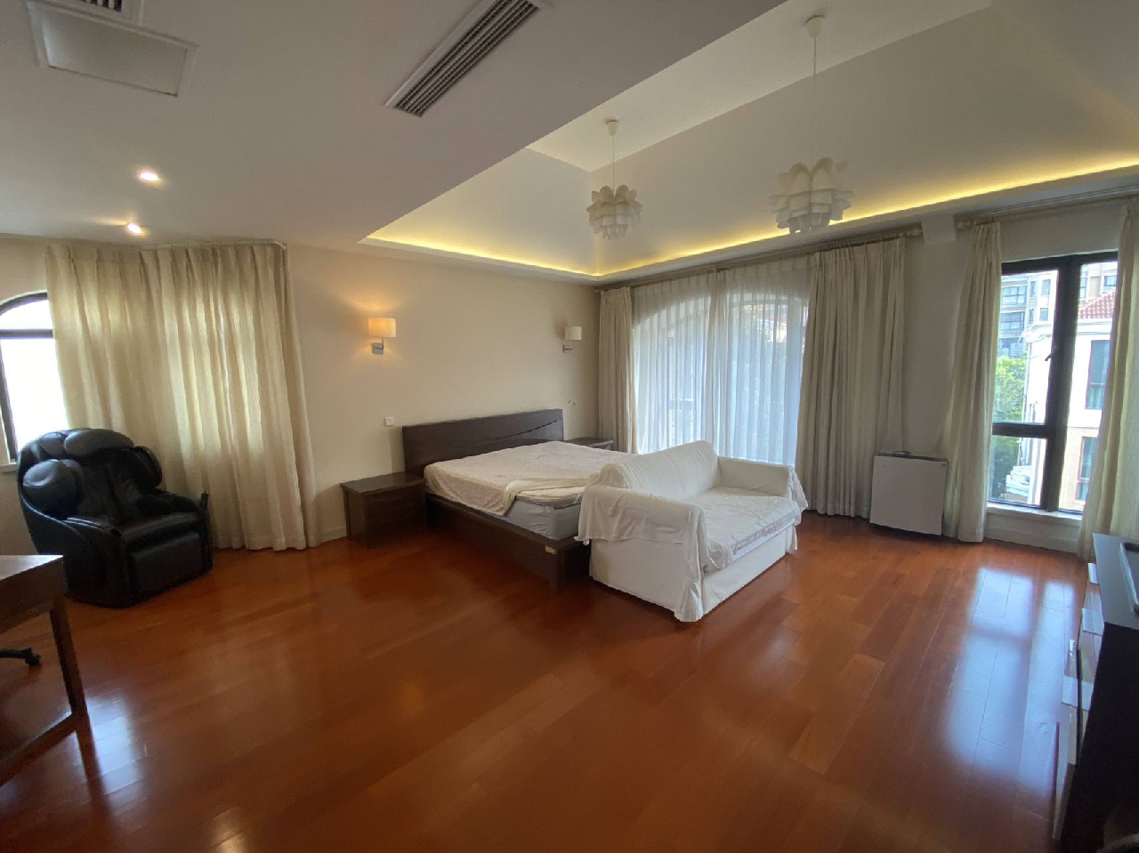 Royal Lakefront Mansion - Interior view 4, Suzhou rental property