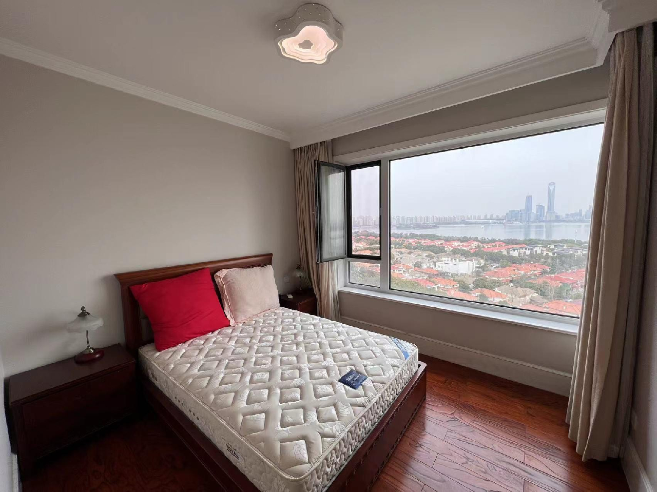 The Lakeview - Interior view 5, Suzhou rental property
