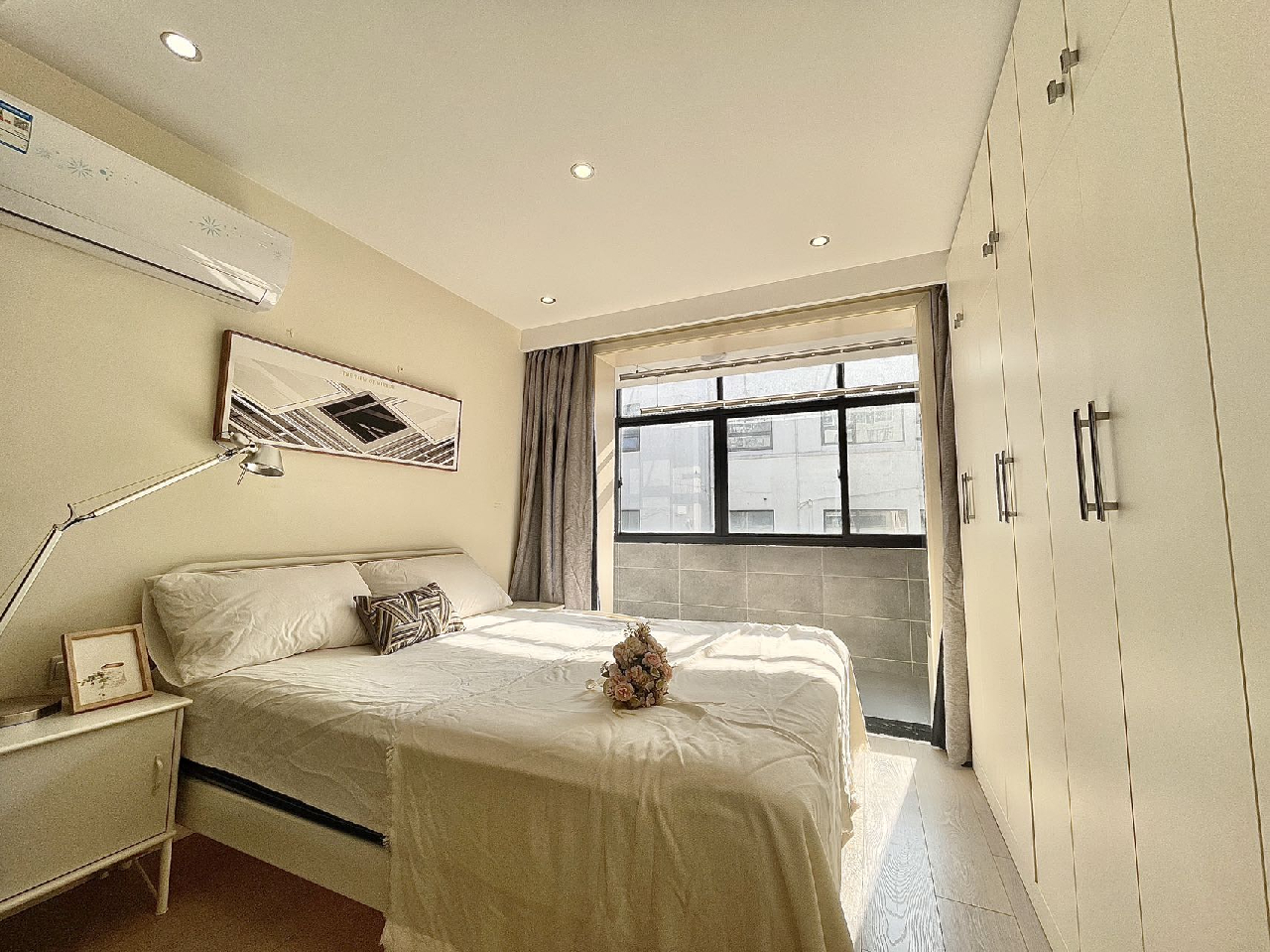 Similar property: Changning Youyicun, 2 bedrooms, 60 sqm in Shanghai