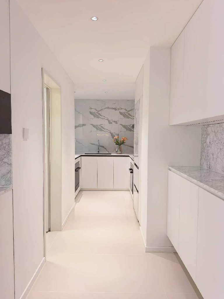 Similar property: Regents Park, 2 bedrooms, 105 sqm in Shanghai