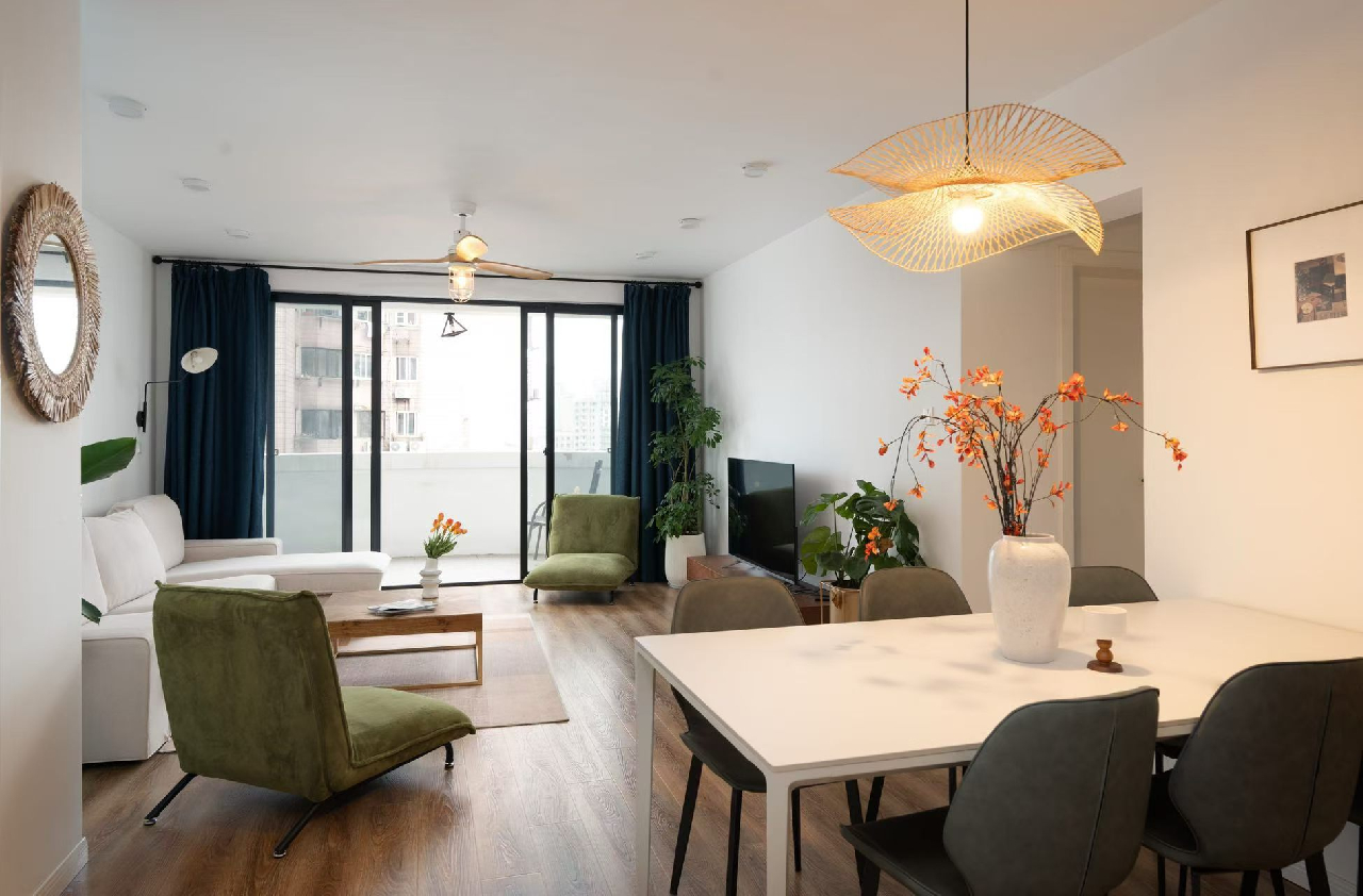 Similar property: San He Garden, 3 bedrooms, 140 sqm in Shanghai