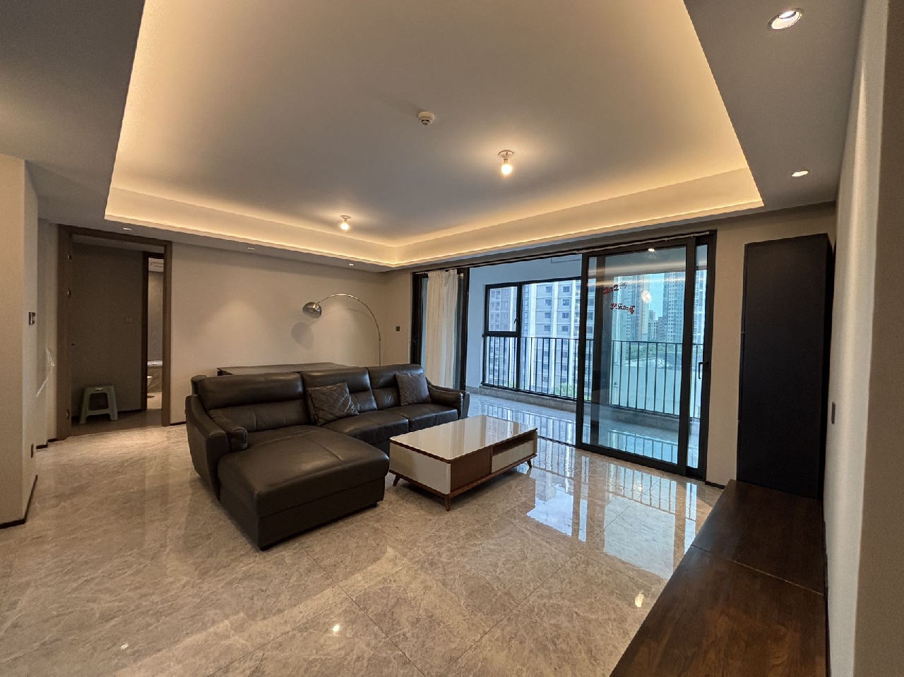 Similar property: Yihe View, 3 bedrooms, 143 sqm in Suzhou