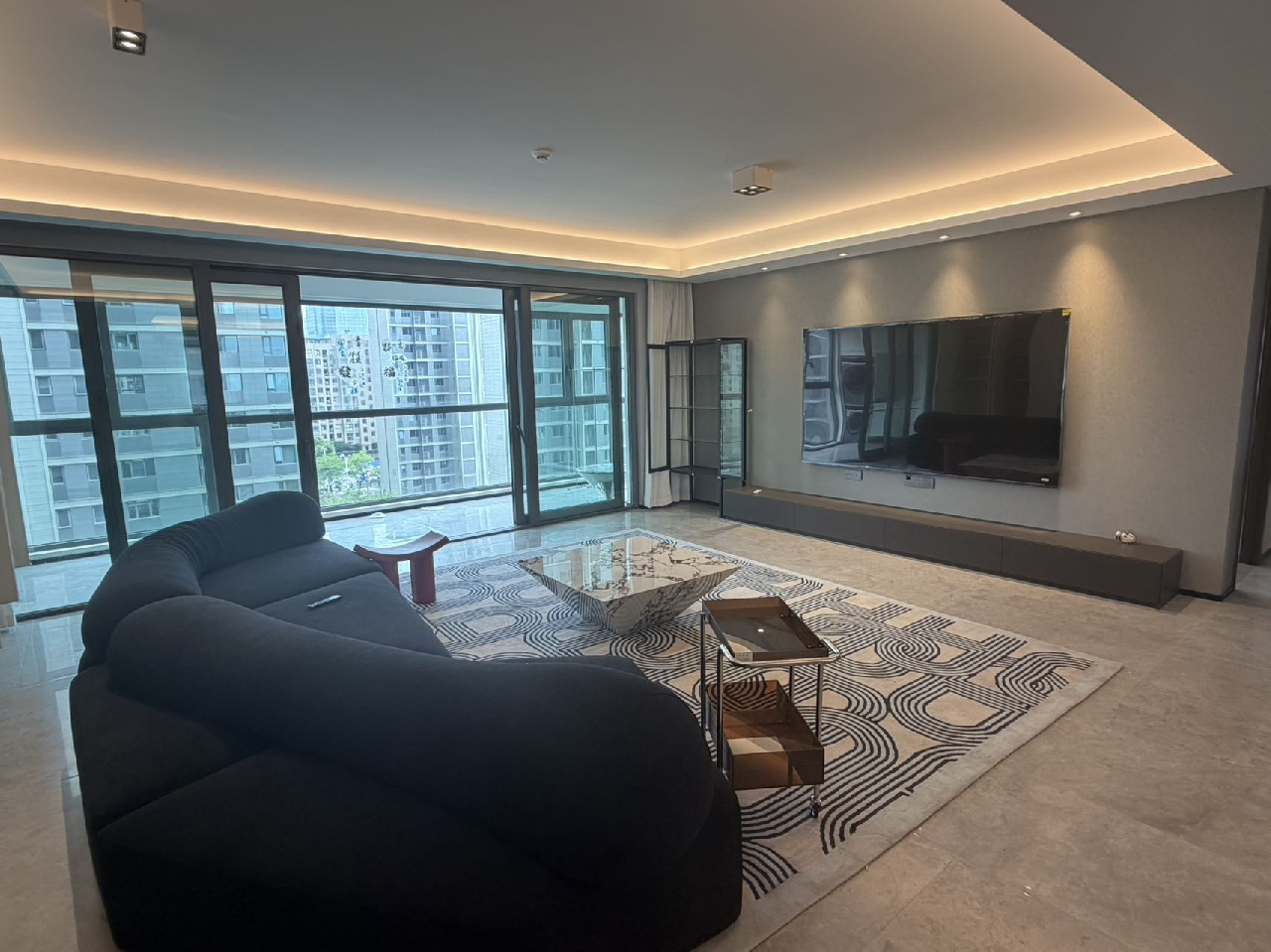 Same compound: Isle Mansion, 4 bedrooms in Suzhou