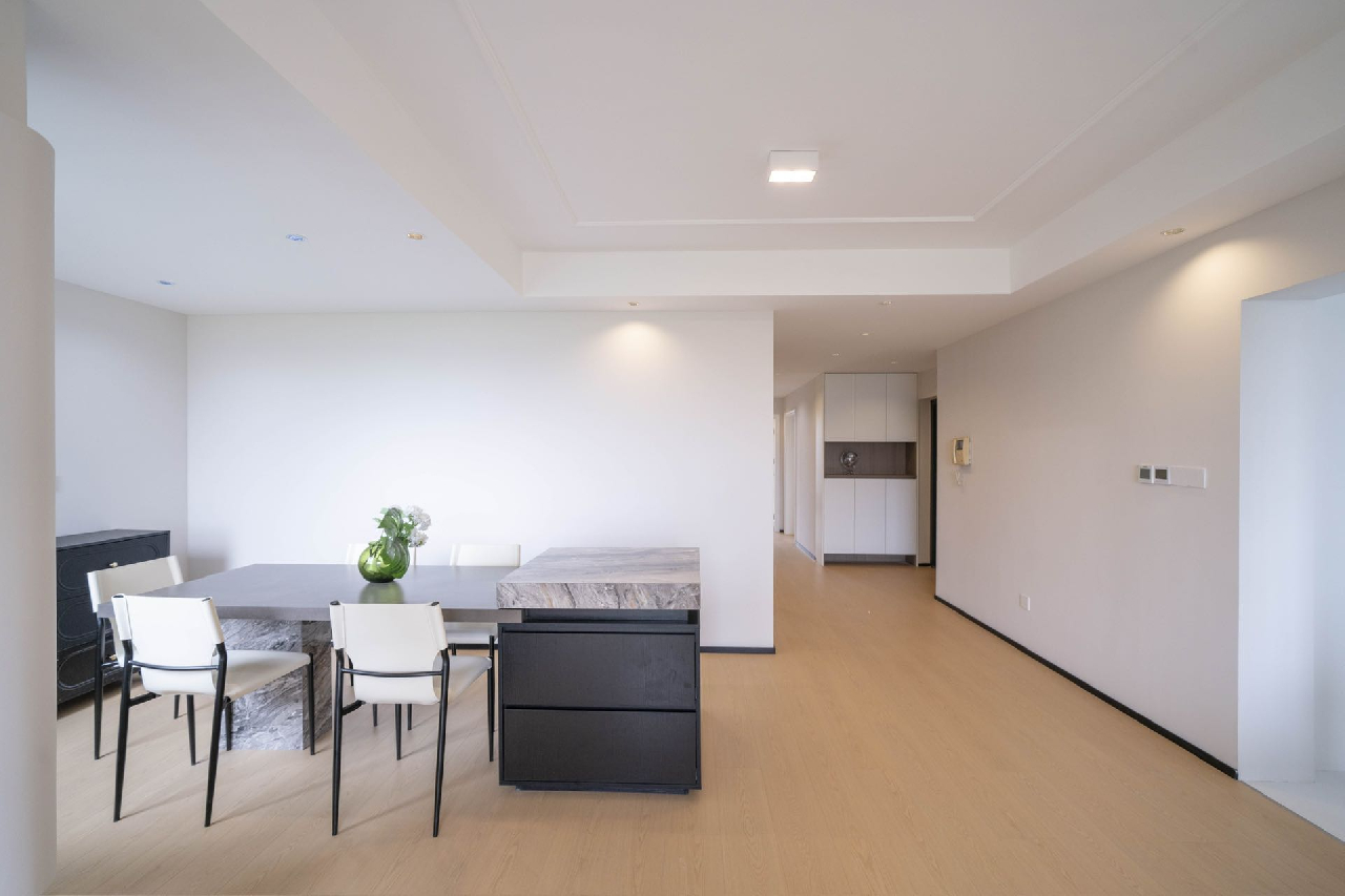 Same compound: Park View, 3 bedrooms in Shanghai