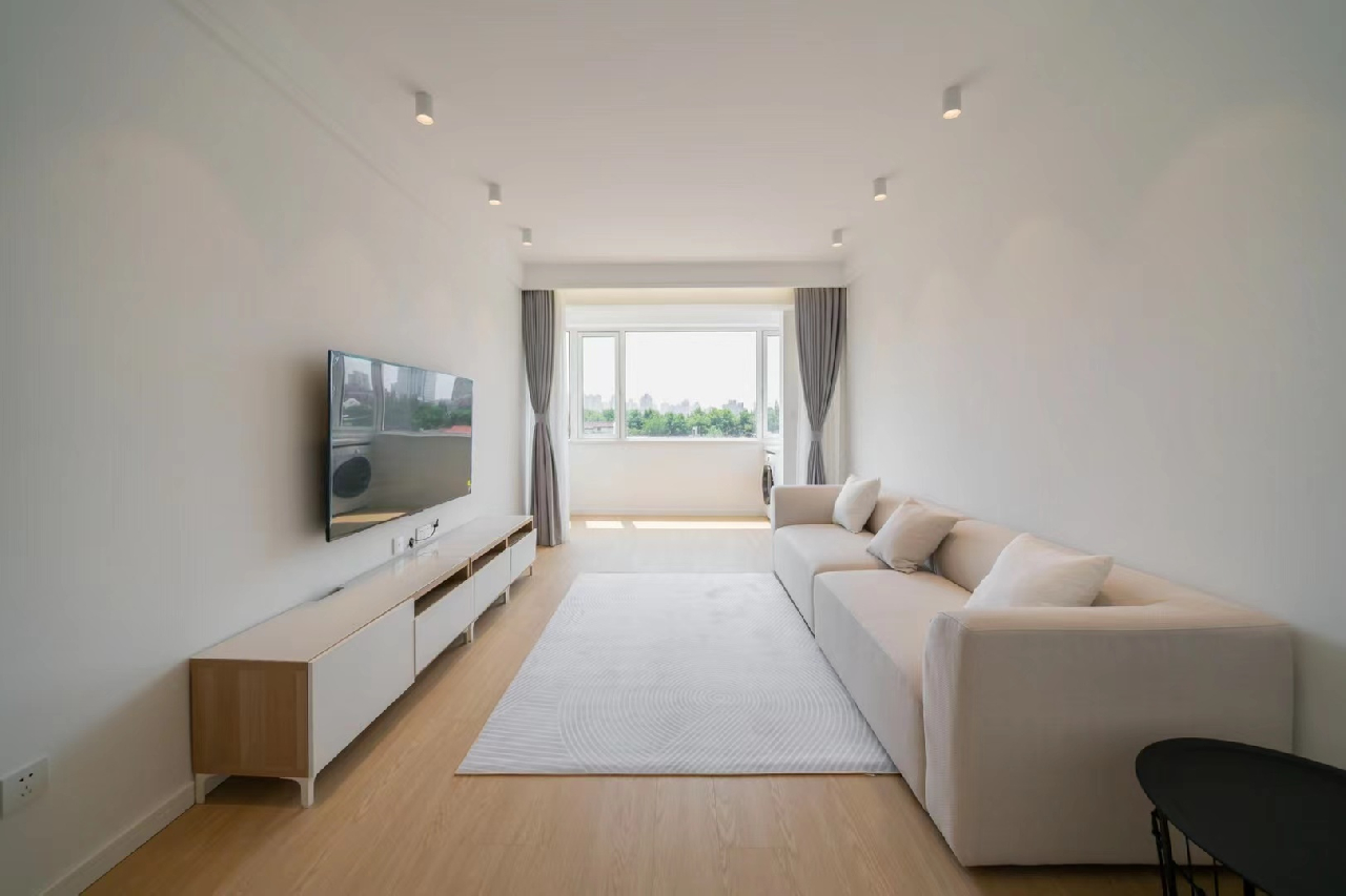 Similar property: Lane 500-1000 Julu Road Old House	, 2 bedrooms, 100 sqm in Shanghai