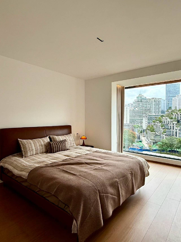 Zhong Yuan Liang Wan Cheng - 4 bedroom apartment in Shanghai, Putuo, Downtown