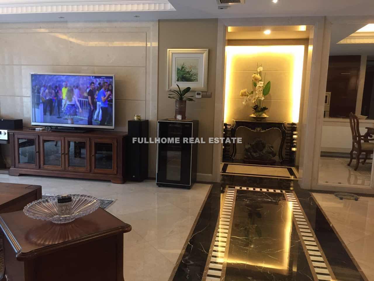 Great Mansion - 4 bedroom apartment in Shanghai, Qingpu, Suburb